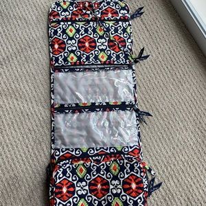 Travel hanging makeup storage